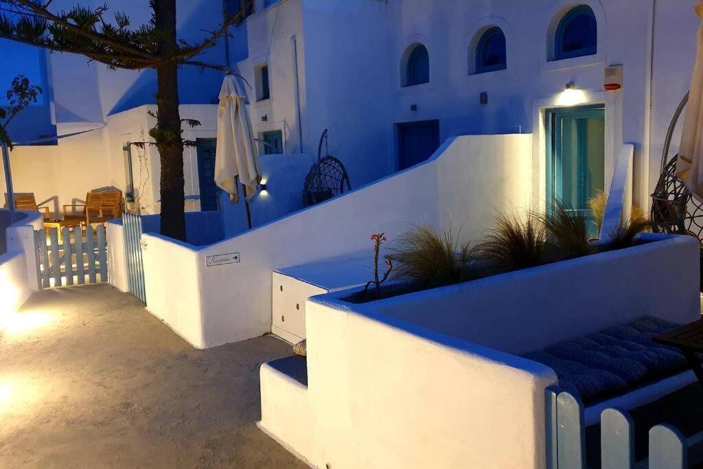 סנטוריני Euphoria Suites & Deluxe Studios מראה חיצוני תמונה