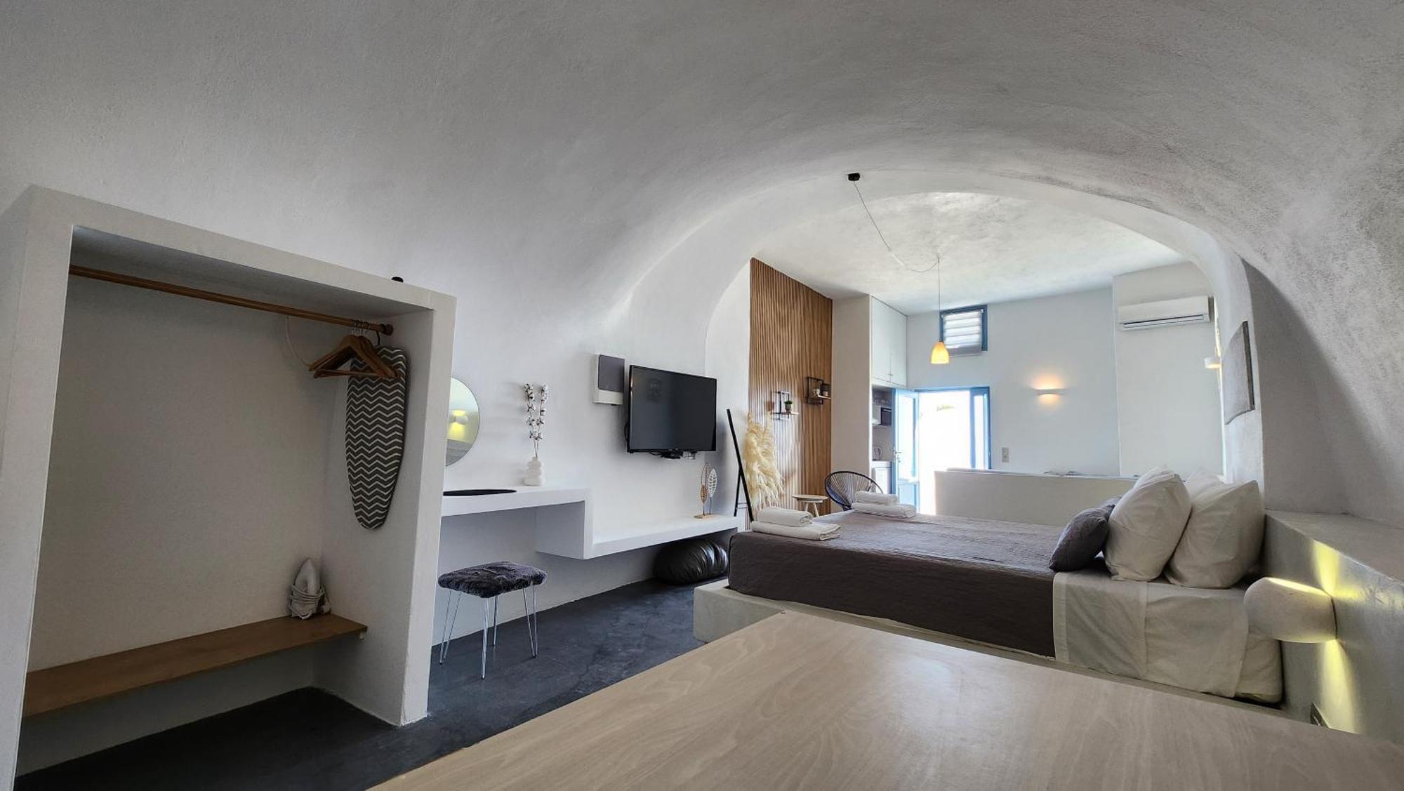 סנטוריני Euphoria Suites & Deluxe Studios מראה חיצוני תמונה
