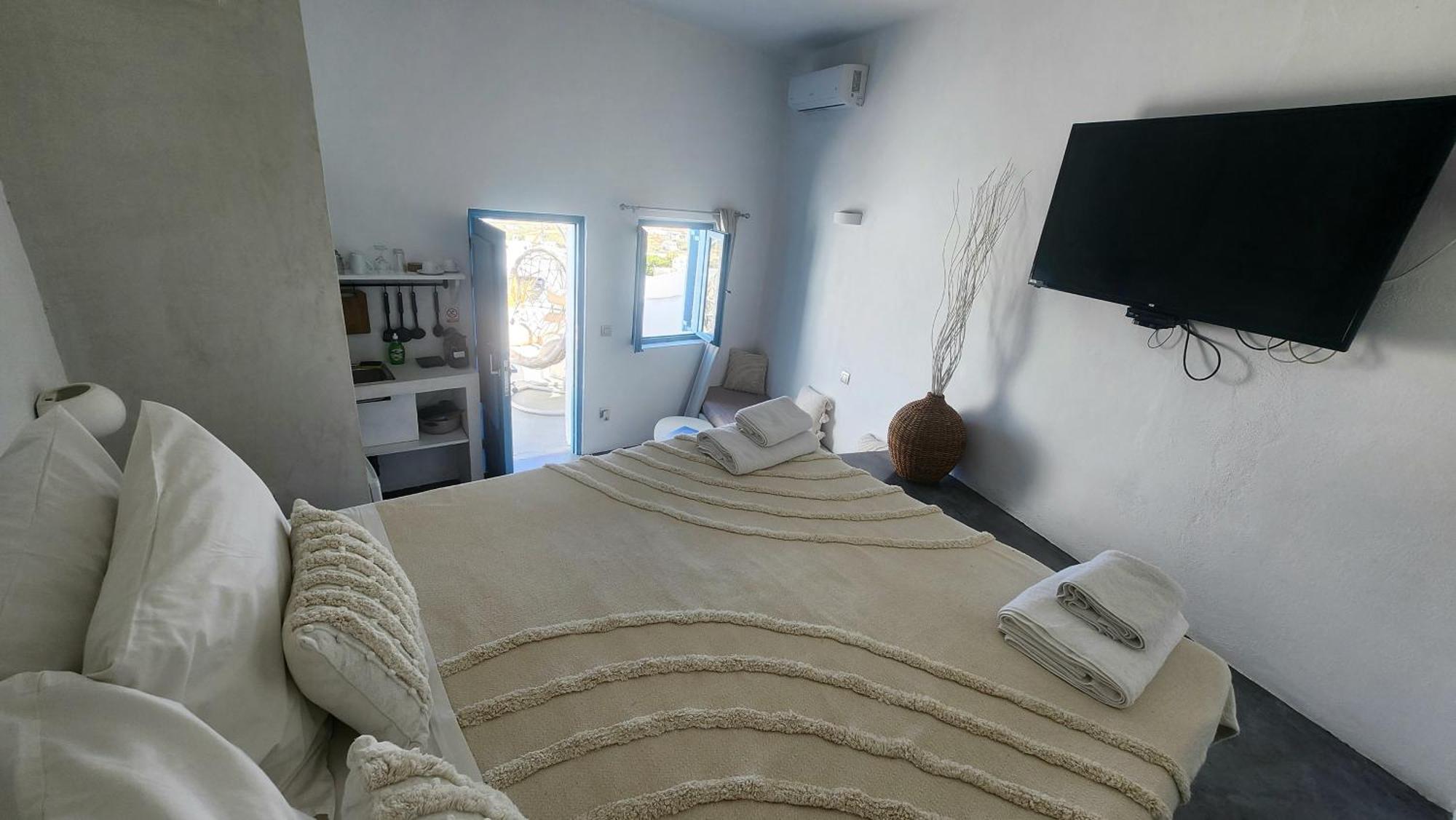 סנטוריני Euphoria Suites & Deluxe Studios מראה חיצוני תמונה