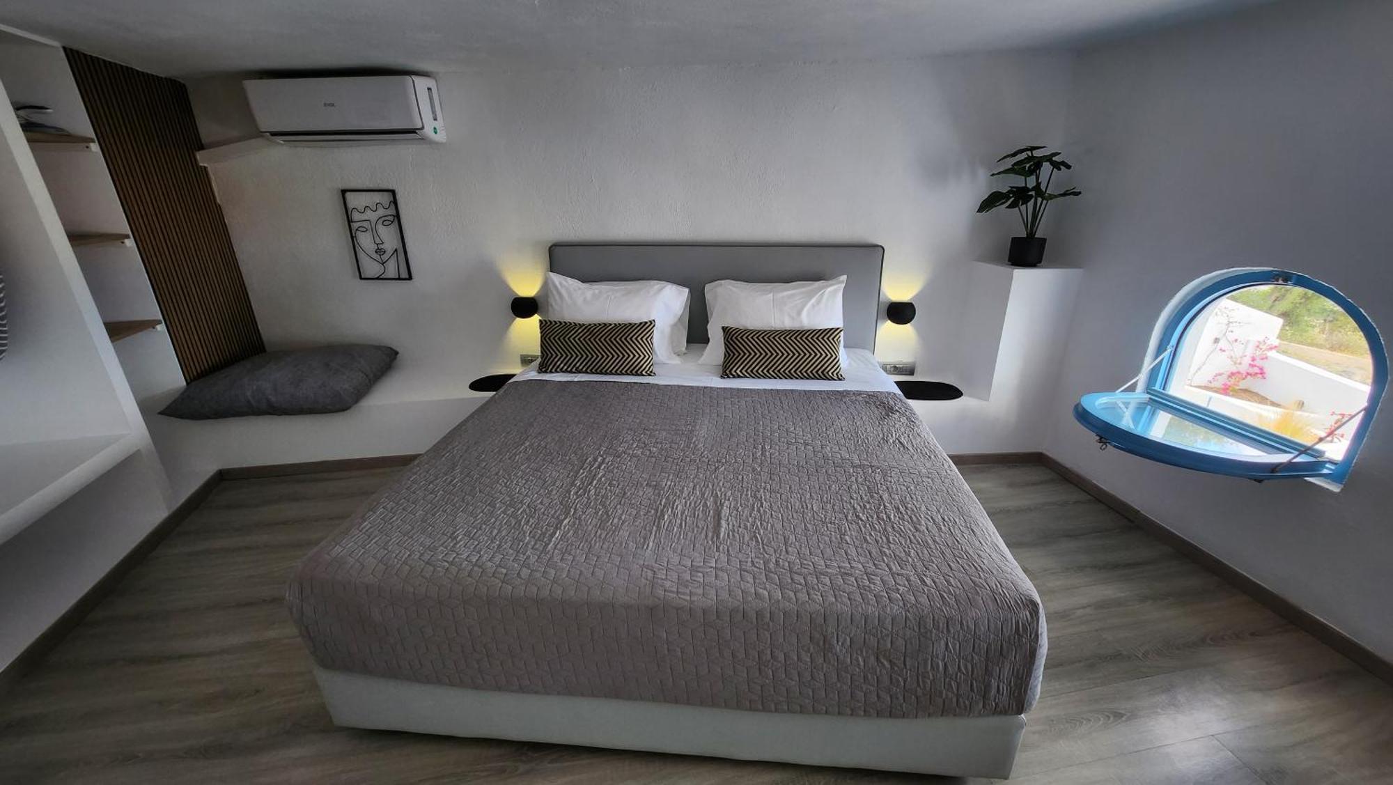 סנטוריני Euphoria Suites & Deluxe Studios מראה חיצוני תמונה