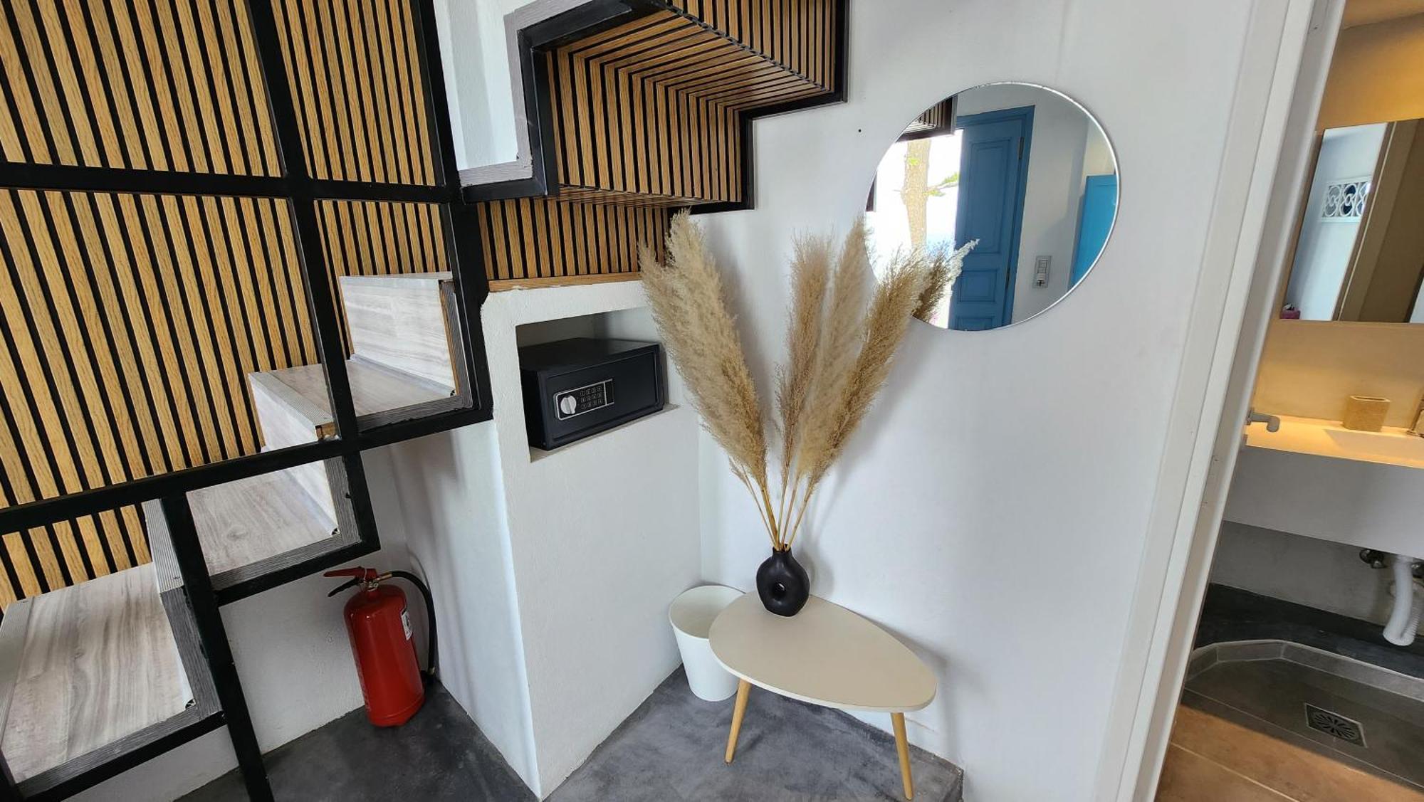 סנטוריני Euphoria Suites & Deluxe Studios מראה חיצוני תמונה
