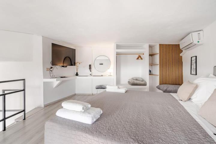 סנטוריני Euphoria Suites & Deluxe Studios מראה חיצוני תמונה