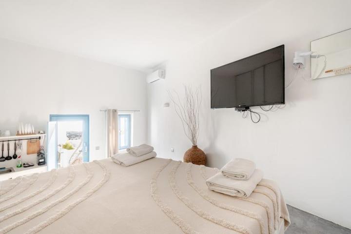 סנטוריני Euphoria Suites & Deluxe Studios מראה חיצוני תמונה